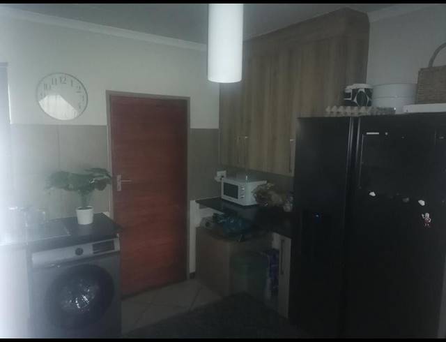 3 BEDROOM SIMPLEX FOR SALE IN MONAVONI